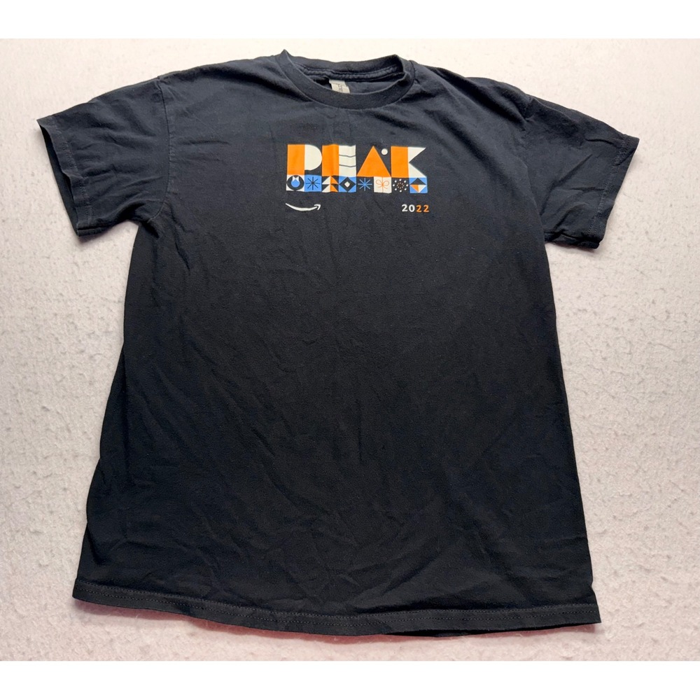 Gildan Amazon Peak 2022 Graphic T-Shirt Mens Medium Black Short Sleeve Cotton